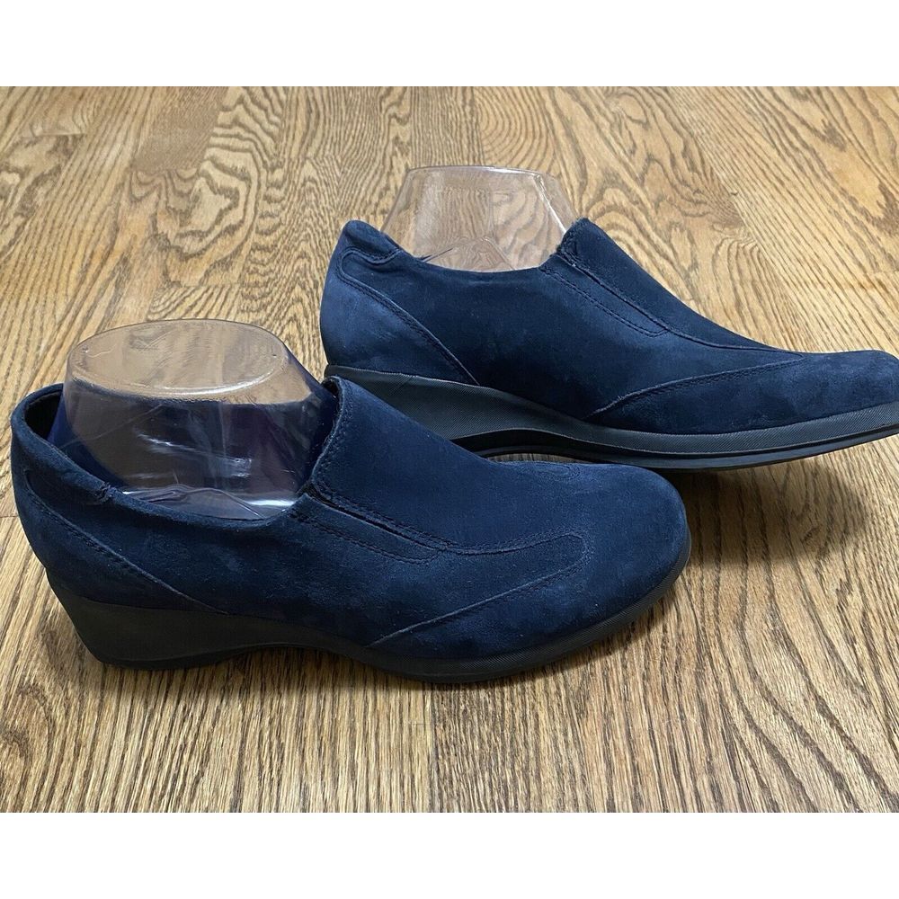 La Canadienne Lisa Wedge Slip-On‎ Suede Loafers Women's Navy Size 8M